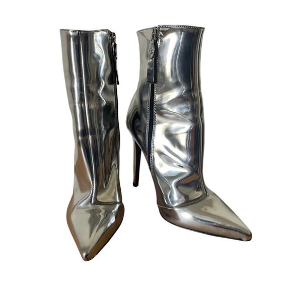Kurt Geiger Carvela Silver Metallic Stiletto Boots Size 39/ US 8.5 - Picture 1 of 10